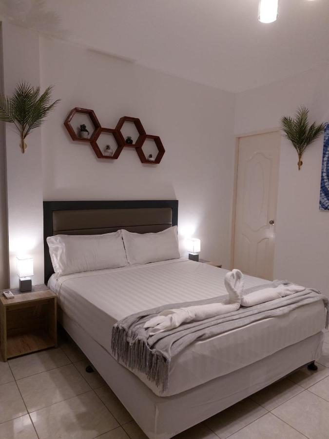 Bonsai Jacuzzi Suites Panglao City Exterior foto