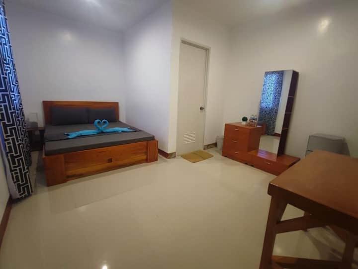 Bonsai Jacuzzi Suites Panglao City Exterior foto